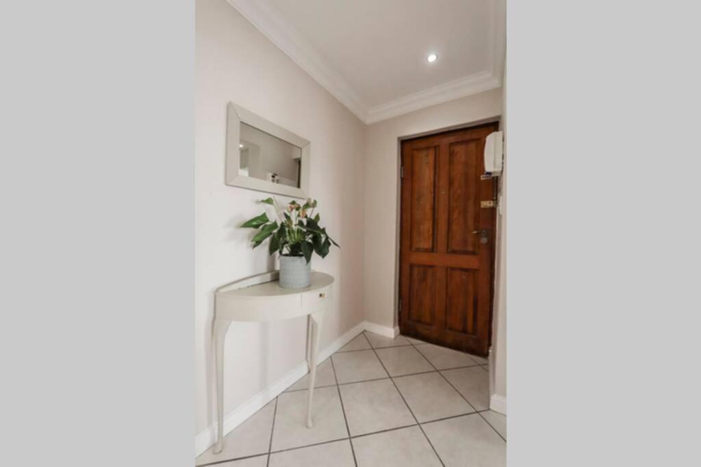Oceanview Apartments The Look Out Jeffreys Bay Exteriör bild